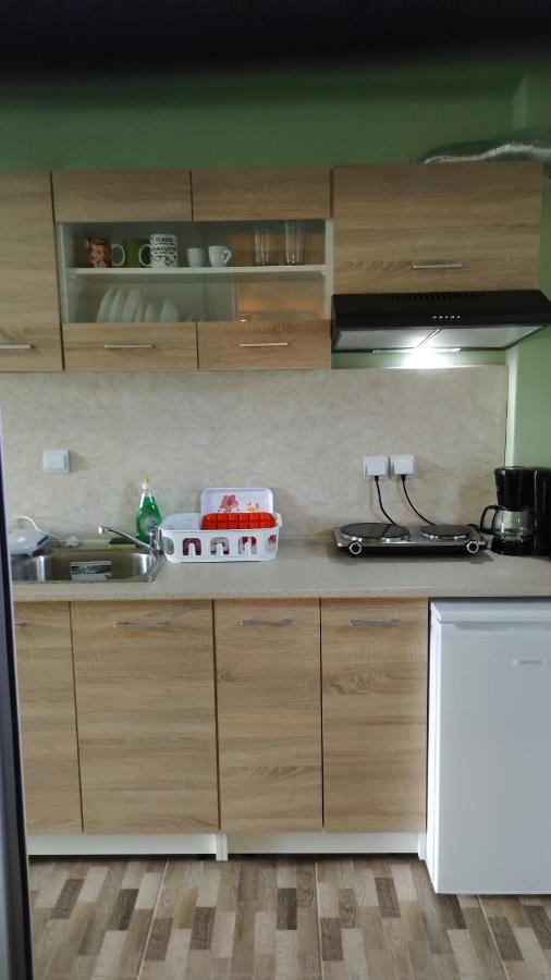 Persefoni Rooms Apartments & Mezonetes โตโรนี ภายนอก รูปภาพ