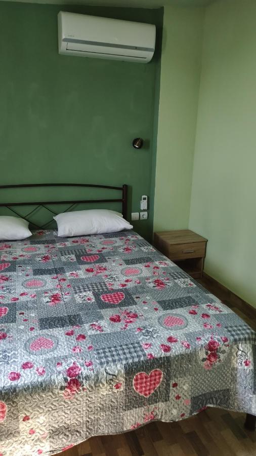 Persefoni Rooms Apartments & Mezonetes โตโรนี ภายนอก รูปภาพ