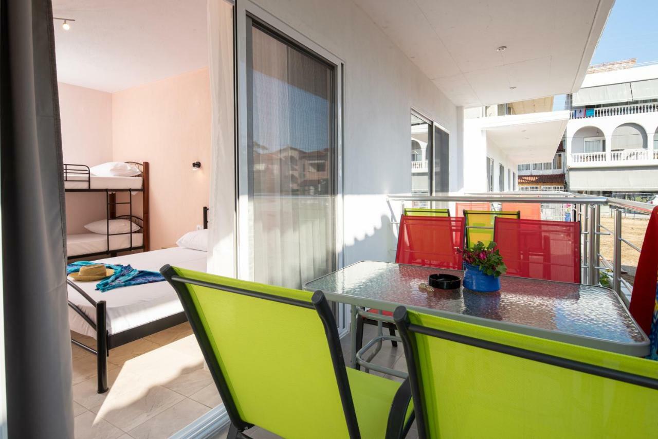 Persefoni Rooms Apartments & Mezonetes โตโรนี ภายนอก รูปภาพ
