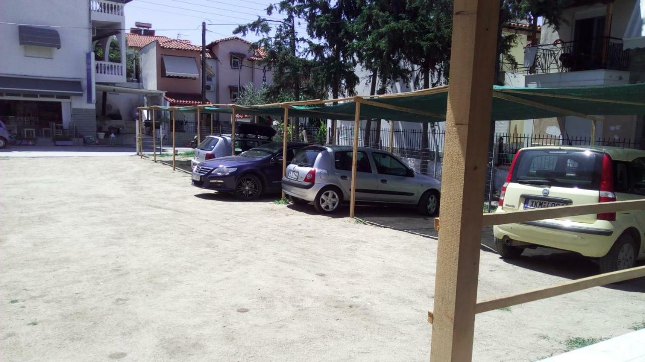 Persefoni Rooms Apartments & Mezonetes โตโรนี ภายนอก รูปภาพ